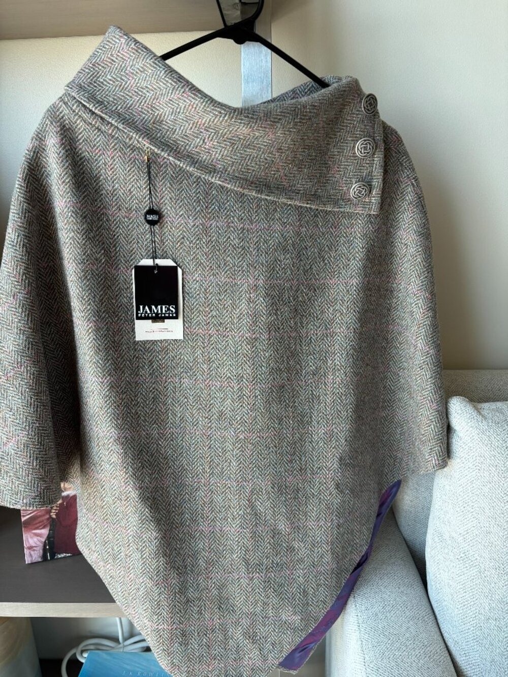 100% Wool Harris Tweed Highlands Poncho/Cape/Shawl Scotland Hebridean